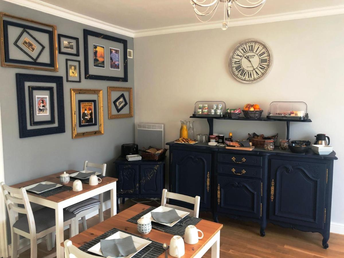 No 6 B&B Landivy Εξωτερικό φωτογραφία